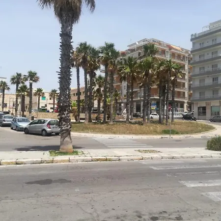 Lungomare 10 Posti Fronte Mare * غالّيبولي