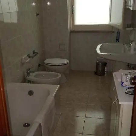 Lungomare 10 Apartment